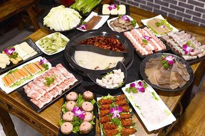 重慶崽兒火鍋加盟投資解析 2021年燜鍋項目投資不高，開店更輕松